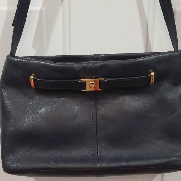 Etienne Aigner Black Leather Shoulder Bag with Gold Accents Plus Pocket Mirror - Picture 4 of 14